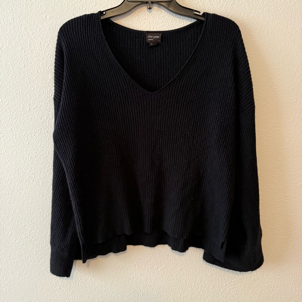 ❤️ Free Press Black Ribbed Sweater